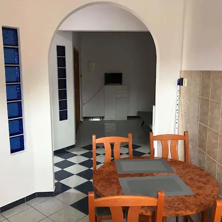 Διαμέρισμα In Balatonmariafuerdo 37115 Balatonkeresztúr